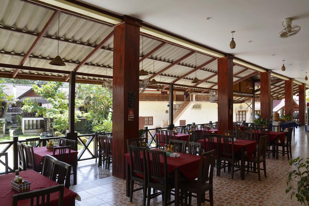 Hotel Vilayvong Ванг Виенг Екстериор снимка
