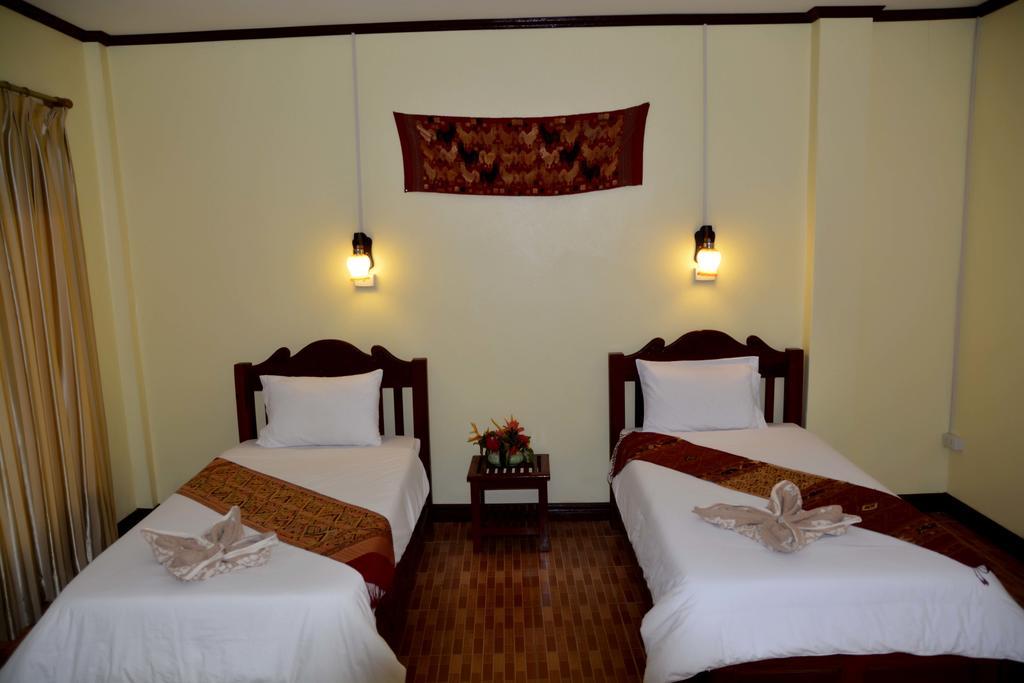 Hotel Vilayvong Ванг Виенг Екстериор снимка