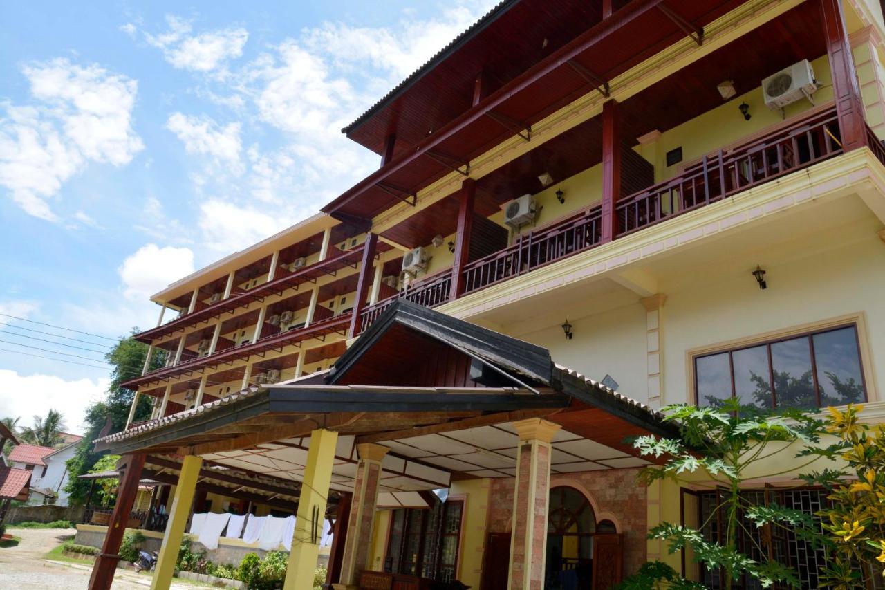 Hotel Vilayvong Ванг Виенг Екстериор снимка